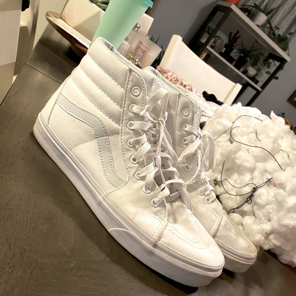 Men’s all white vans high top